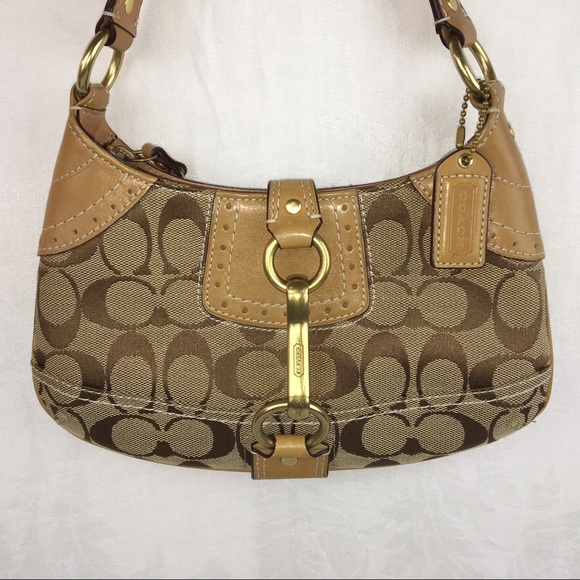 Coach Handbags - Coach Small Jacquard Signature Bag W/Gold Hardware